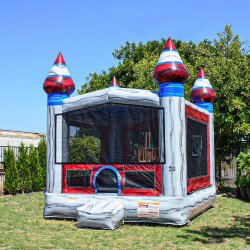 E1689B07 2EC9 4F7D A8FA 77D42EFBADD5 1663017227 13x13 Silver bullet bounce house